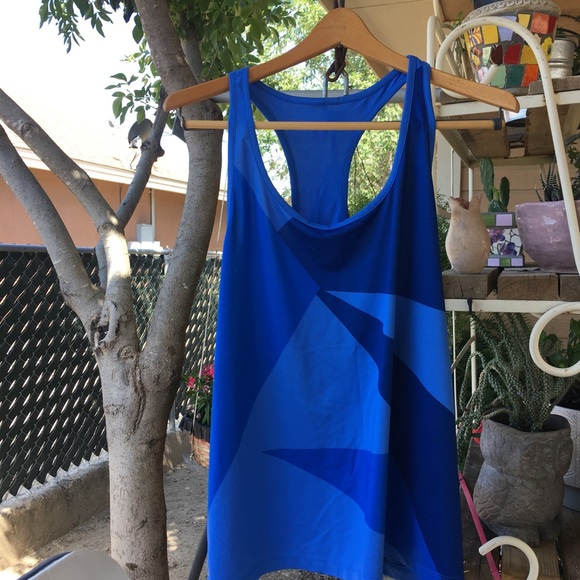 Under Armour Workout Tank Top, XL, Comfortable 🏋️ - Picture 2 of 14